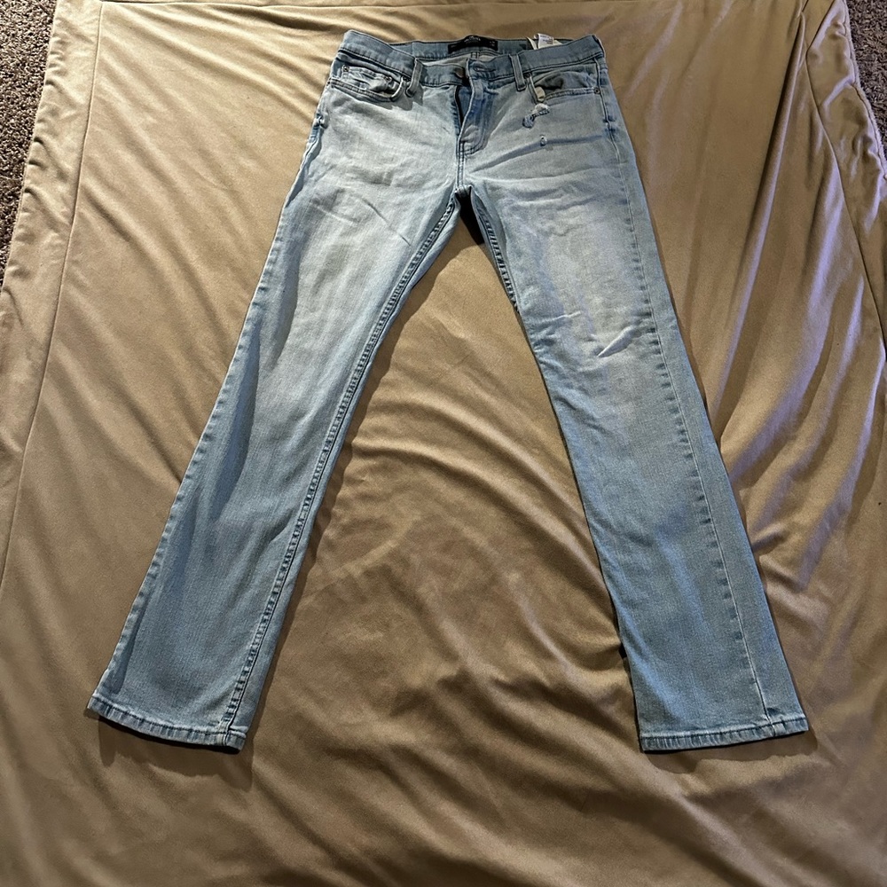Hollister Jeans.